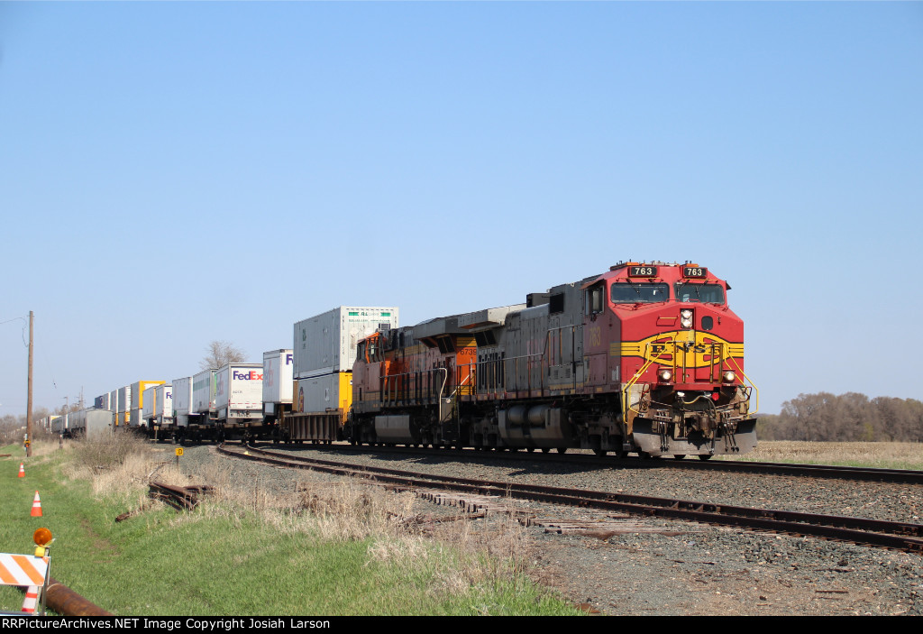 BNSF 763 East